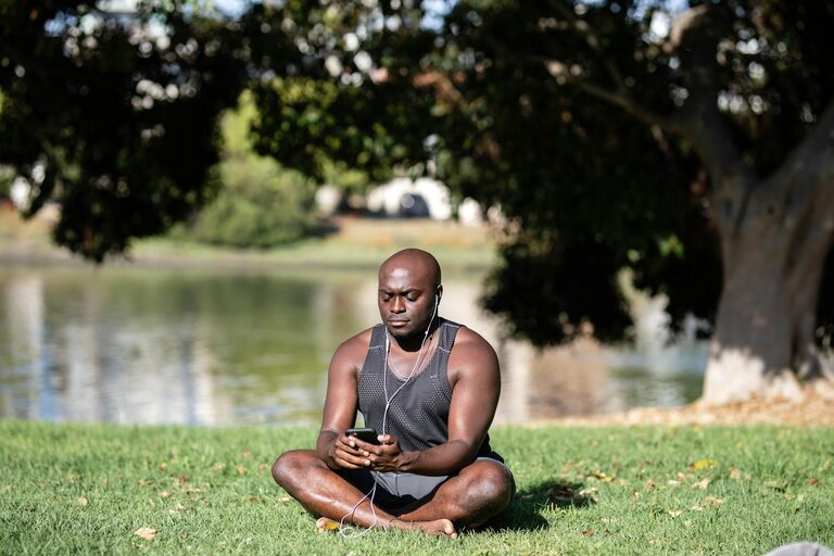 How to Maintain Healthy Phone Habits for Better Well-Being